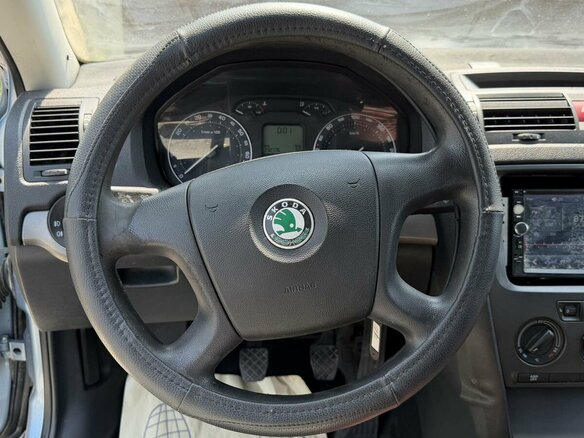 2007 Skoda Octavia II (A5), серый, 550000 рублей - вид 6