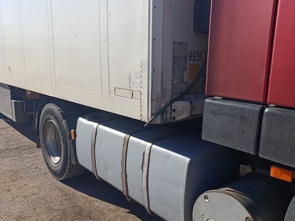 2001 Volvo FH, красный, 3000000 рублей - вид 7