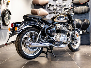 2026 Royal Enfield Classic 650, чёрный, 723000 рублей, вид 3