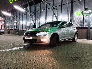 2013 Volkswagen Golf VII, серебристый, 1150000 рублей, вид 2