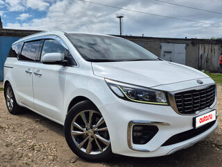2018 Kia Carnival III, белый, 2700000 рублей, вид 1