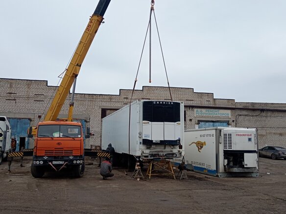 2007 КамАЗ 43118, оранжевый, 2900000 рублей - вид 1
