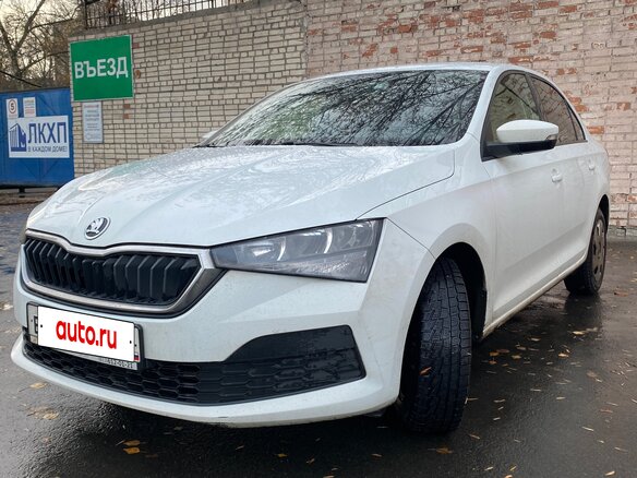 2020 Skoda Rapid II, белый, 1200000 рублей