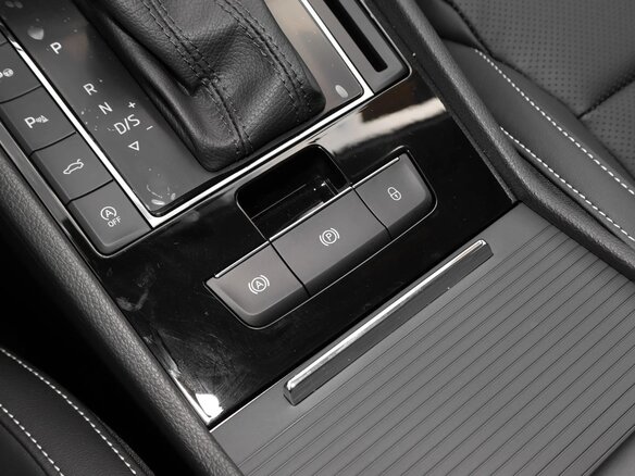 2025 Skoda Superb III Рестайлинг, серебристый - вид 24