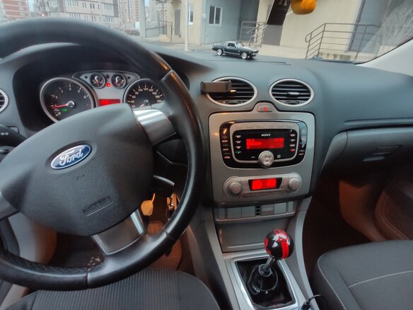 2011 Ford Focus II Рестайлинг, чёрный, 460000 рублей - вид 9