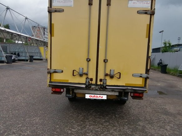 2014 Volkswagen Crafter, жёлтый, 1550000 рублей - вид 4