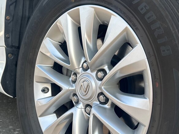 2017 Lexus GX 460 II Рестайлинг, белый, 5650000 рублей - вид 11