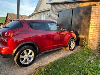 2011 Nissan Juke I, красный, 1000000 рублей, вид 2