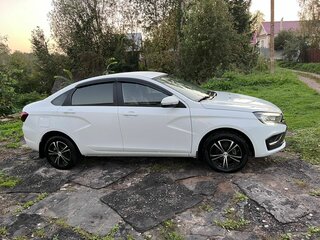 2023 Lada (ВАЗ) Vesta I Рестайлинг (NG), белый, 1220000 рублей, вид 2