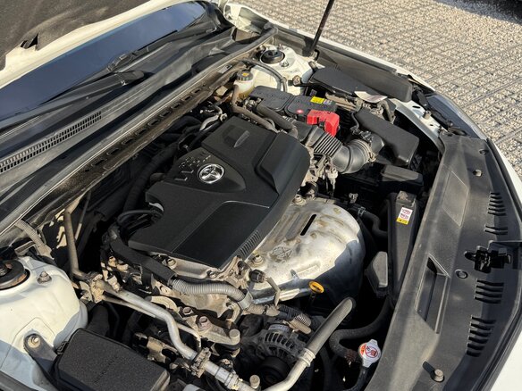 2019 Toyota Camry VIII (XV70), белый, 2600000 рублей - вид 10