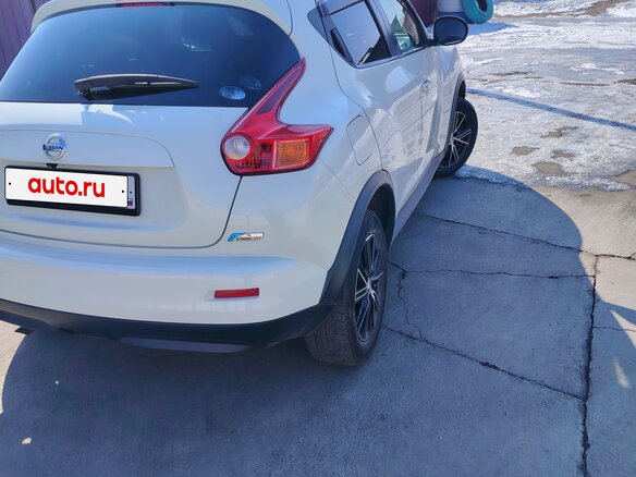 2011 Nissan Juke I, белый, 1100000 рублей - вид 6