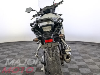 2011 Honda VFR 800X (Crossrunner), белый, 605000 рублей, вид 4