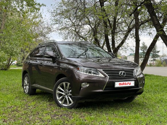 2013 Lexus RX 270 III Рестайлинг, золотистый, 2800000 рублей - вид 1