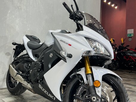 2018 Suzuki GSX-S 1000 F, белый, 990000 рублей, вид 4