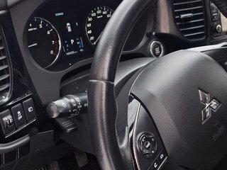 2016 Mitsubishi Outlander III Рестайлинг 2, серый, 1749000 рублей, вид 5