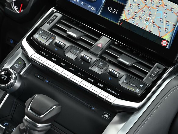 2023 Toyota Land Cruiser 300 Series, чёрный, 9900000 рублей - вид 22