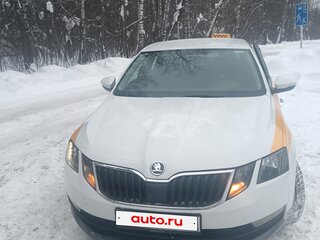 2019 Skoda Octavia III (A7) Рестайлинг, белый, 1075000 рублей, вид 1