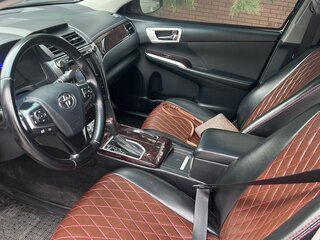 2017 Toyota Camry VII (XV50) Рестайлинг 2, чёрный, 2300000 рублей, вид 5