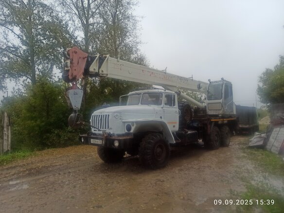 2011 Челябинец КС-45734, белый, 1800000 рублей
