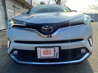 2019 Toyota C-HR I, белый, 2350000 рублей, вид 2
