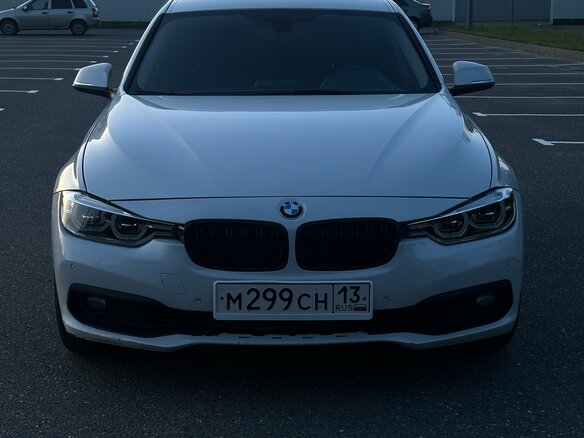 2015 BMW 3 серии 320i VI (F3x) Рестайлинг, белый, 1650000 рублей