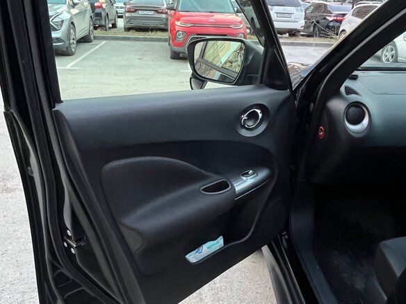 2015 Nissan Juke I Рестайлинг, чёрный, 1450000 рублей - вид 13