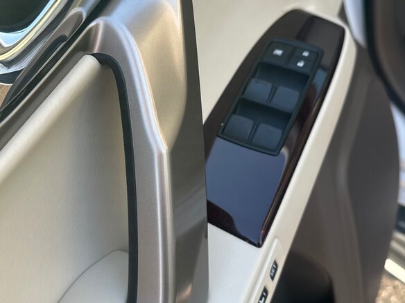 2017 Lexus GX 460 II Рестайлинг, белый, 5650000 рублей - вид 24
