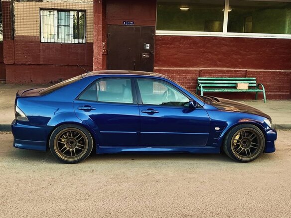 2000 Lexus IS 200 I, синий, 2249000 рублей - вид 1