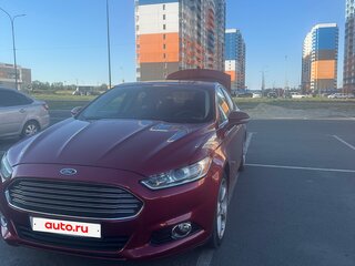 2014 Ford Fusion (North America) II, красный, 1250000 рублей, вид 5