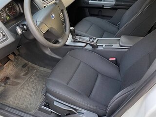 2008 Volvo S40 II Рестайлинг, белый, 600000 рублей, вид 3