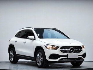 2021 Mercedes-Benz GLA 180 II (H247), белый, 2297000 рублей, вид 3