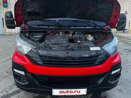 2017 Iveco Daily, красный, 1875000 рублей, вид 5