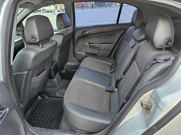 2008 Opel Astra H Рестайлинг, серебристый, 450000 рублей - вид 16