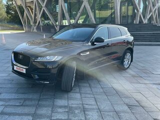 2017 Jaguar F-Pace I, чёрный, 3200000 рублей, вид 2