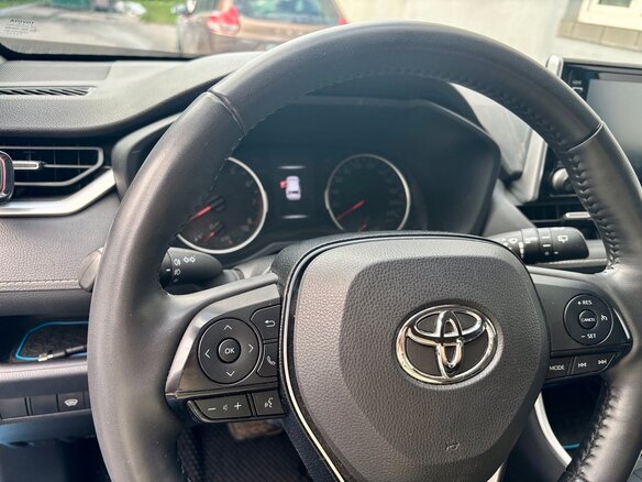 2020 Toyota RAV4 V (XA50), синий, 2720000 рублей - вид 19