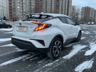 2017 Toyota C-HR I, белый, 1950000 рублей, вид 2