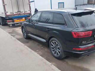 2015 Audi Q7 II (4M), чёрный, 4500000 рублей, вид 4