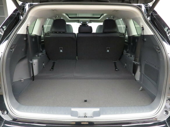 2025 Toyota Highlander IV (XU70), чёрный, 5780000 рублей - вид 33