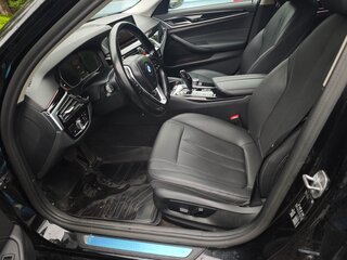 2021 BMW 5 серии 520i VII (G30/G31/G38) Рестайлинг, чёрный, 3070000 рублей, вид 5