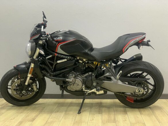 2019 Ducati Monster 821, чёрный - вид 30