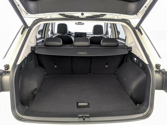 2023 Volkswagen Tayron X I Рестайлинг, белый, 4040000 рублей - вид 9