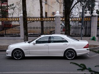 2003 Mercedes-Benz S-Класс 600 Long IV (W220) Рестайлинг, белый, 3000000 рублей, вид 1