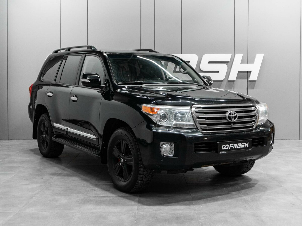 Открыть фотографии: Toyota Land Cruiser 200 Series Рестайлинг 1