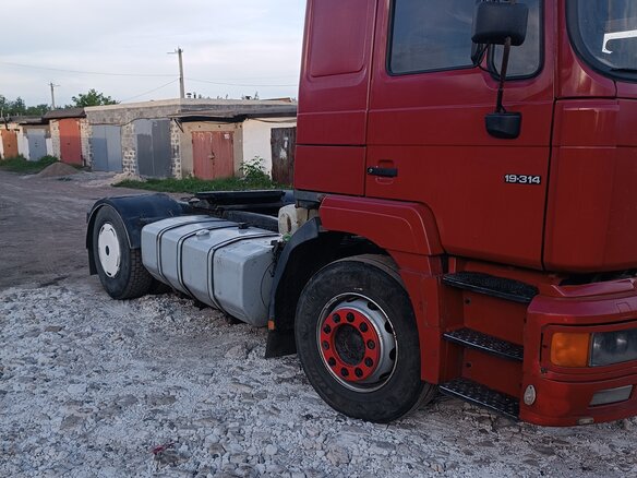 1999 MAN F 2000, красный, 1250000 рублей - вид 1