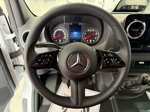 2025 Mercedes-Benz Sprinter, белый, 8900000 рублей - вид 15