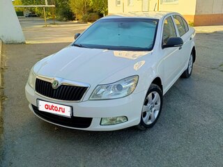 2012 Skoda Octavia II (A5) Рестайлинг, белый, 790000 рублей, вид 1