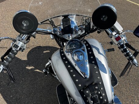 2008 Honda VTX 1300, серебристый, 700000 рублей, вид 4