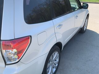 2011 Subaru Forester III Рестайлинг, белый, 1820000 рублей, вид 3