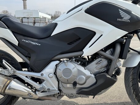 2013 Honda NC 700X, белый, 650000 рублей, вид 5