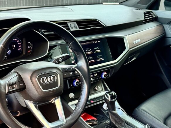 2019 Audi Q3 45 TFSI II (F3), чёрный, 3199999 рублей - вид 5